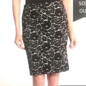 Karen Kane Skirts - 💃Karen Kane Skirt Black/White Lace Print Chic Karen Kane Skirts - 💃Karen Kane Skirt Black/White Lace Print Chic